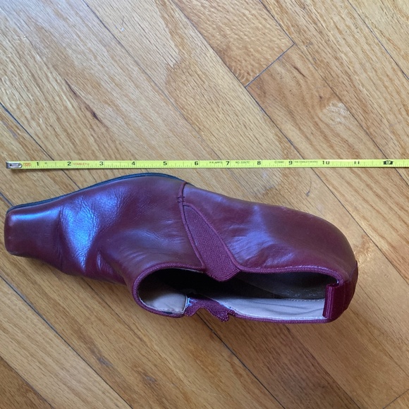 3/$10 Joan & David Circa Dark Red Heeled Square Toed Booties, size 7.5 - Picture 7 of 7